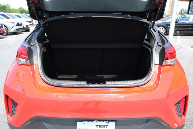 Vehicle image 35 of 42