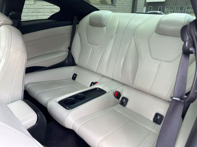 Vehicle image 19 of 27