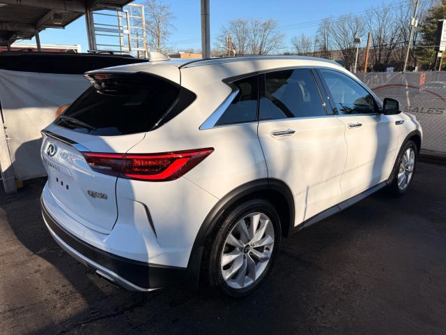 2019 INFINITI QX50 Essential Image 7 of 50