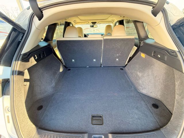 2019 INFINITI QX50 Essential Image 20 of 50