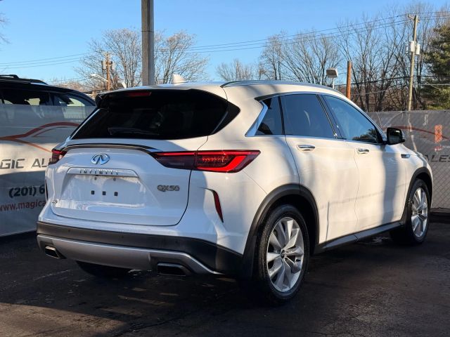 2019 INFINITI QX50 Essential Image 8 of 50