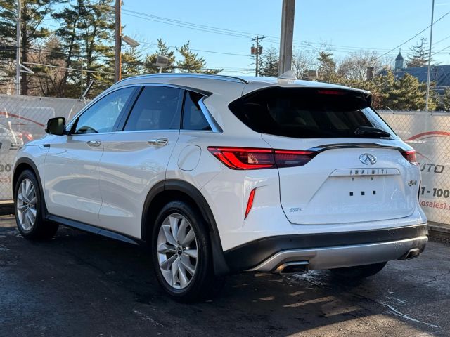 2019 INFINITI QX50 Essential Image 11 of 50