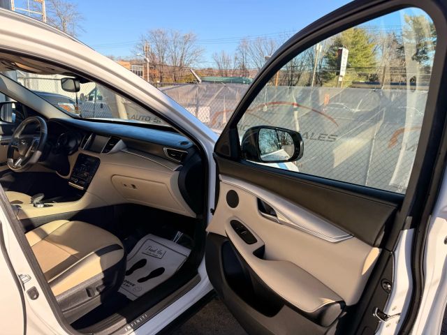 2019 INFINITI QX50 Essential Image 31 of 50