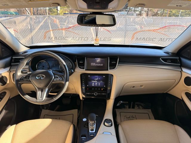 2019 INFINITI QX50 Essential Image 30 of 50
