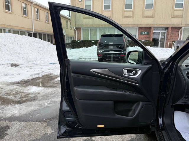 2019 INFINITI QX60 Luxe Image 29 of 55