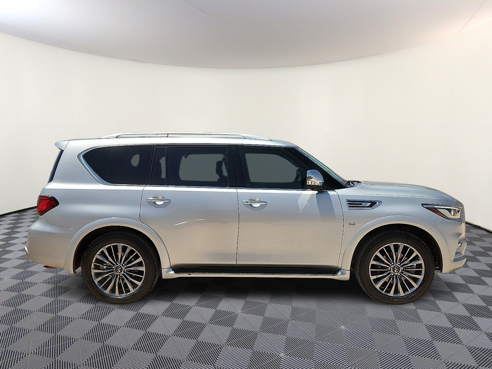 Vehicle image 3 of 26