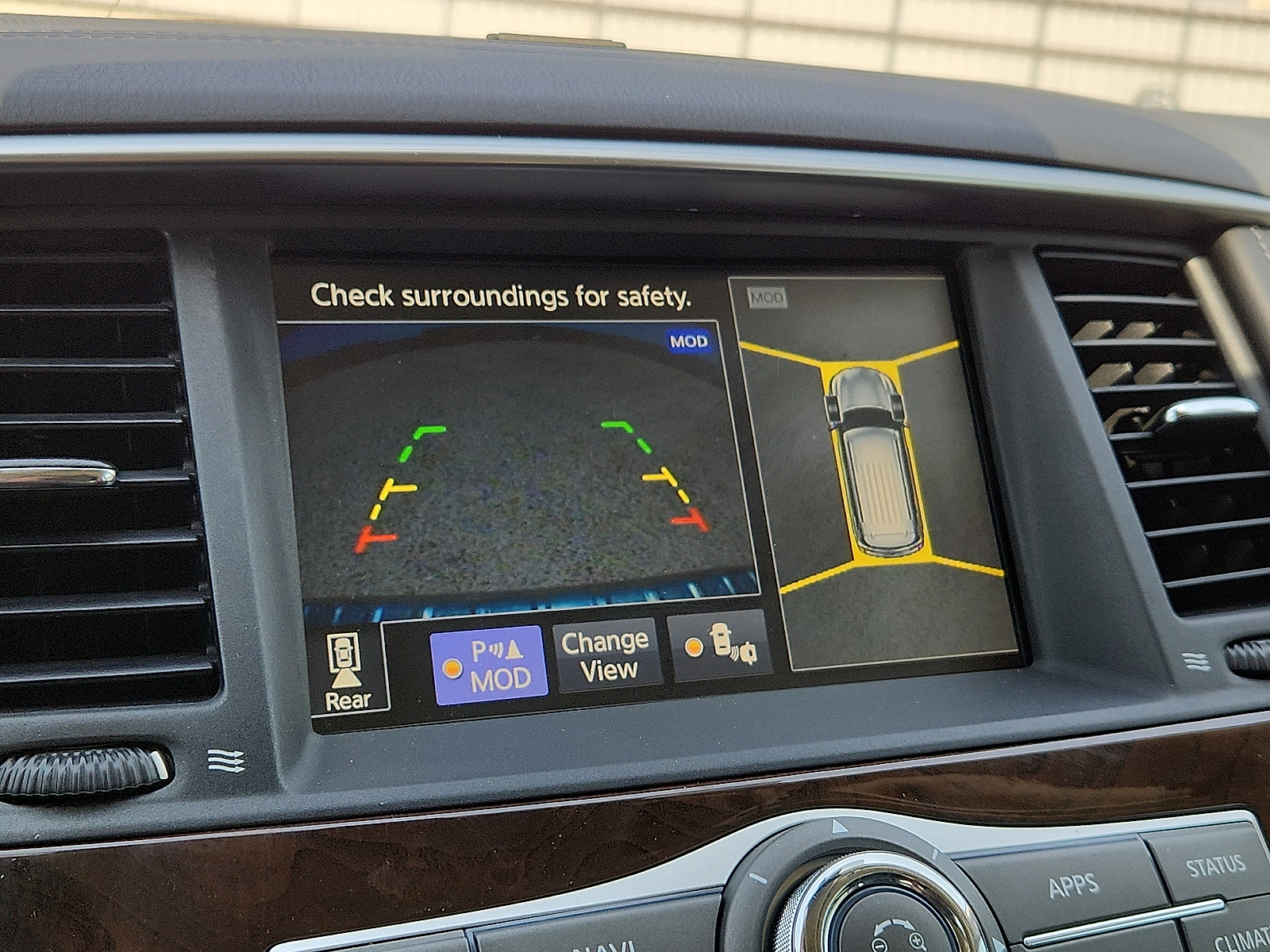Vehicle image 14 of 26