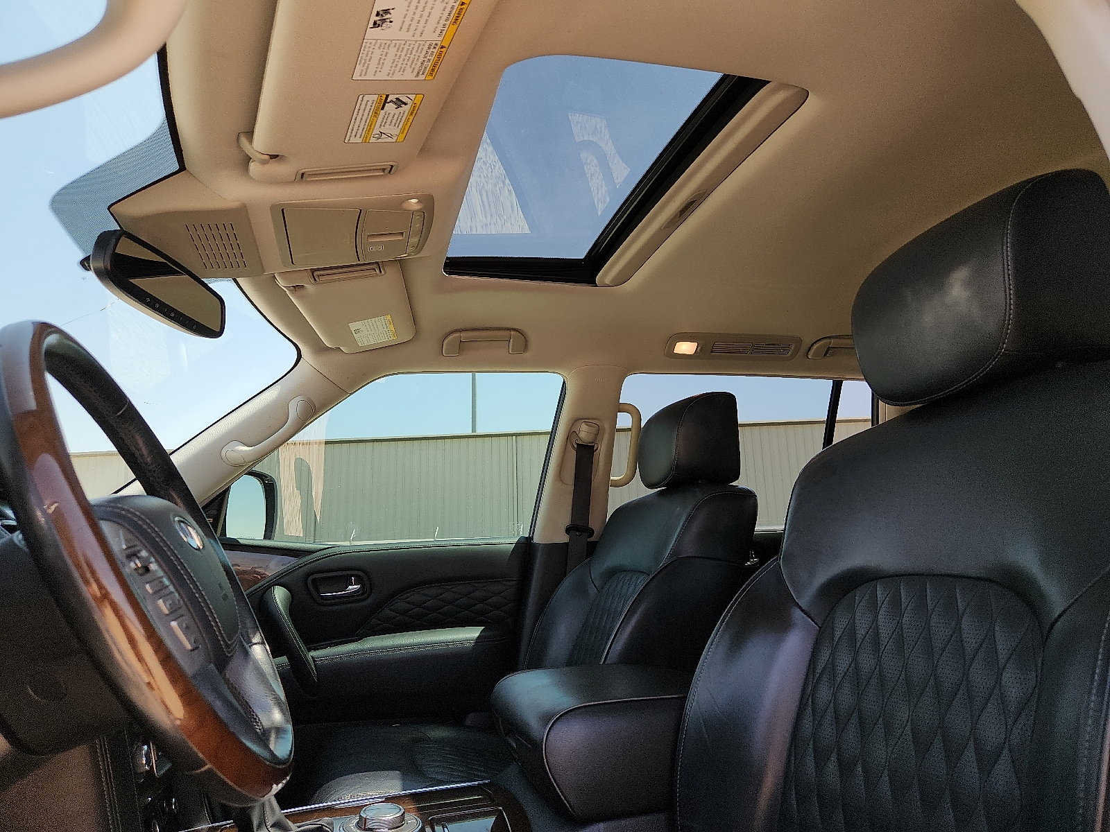 Vehicle image 13 of 26