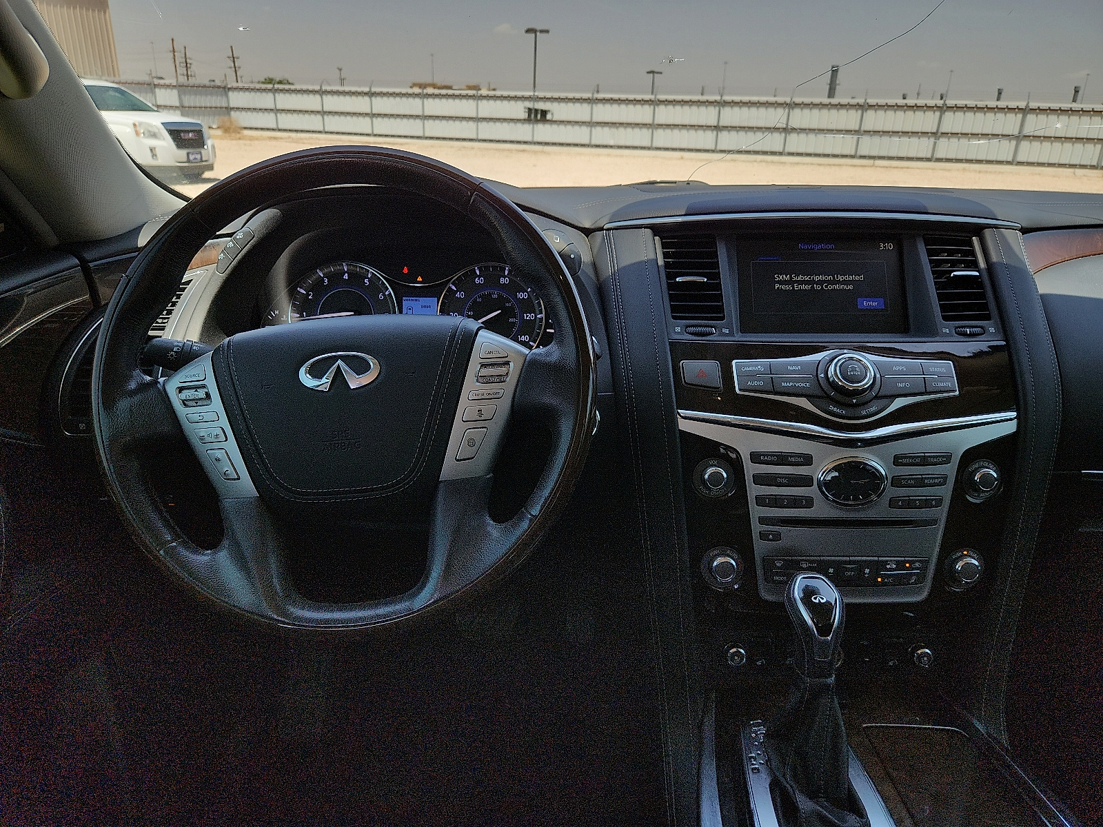 Vehicle image 11 of 26