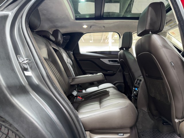 Vehicle image 63 of 99