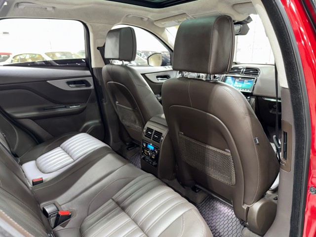 Vehicle image 68 of 99