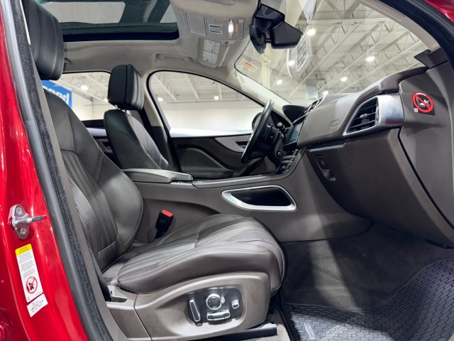 Vehicle image 70 of 99