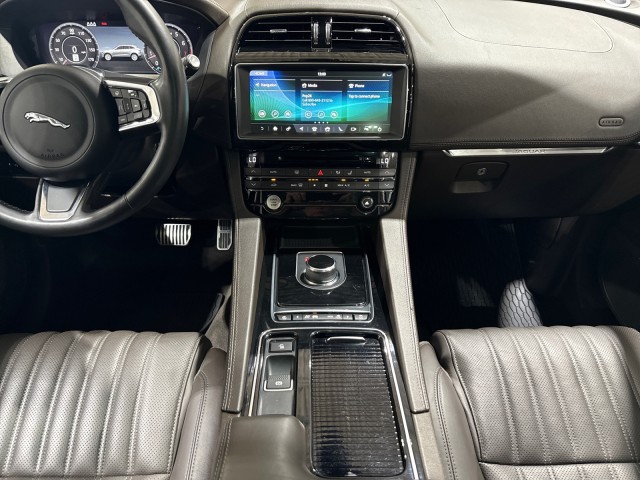 Vehicle image 77 of 99