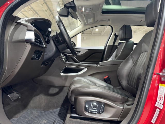 Vehicle image 34 of 99
