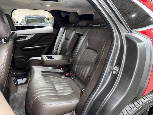 Vehicle image 59 of 99