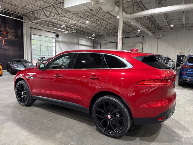 Vehicle image 21 of 99