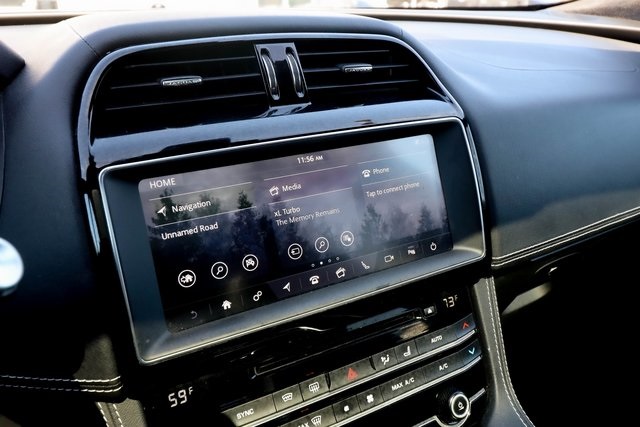 Vehicle image 10 of 78