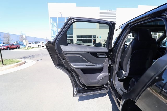 Vehicle image 39 of 78