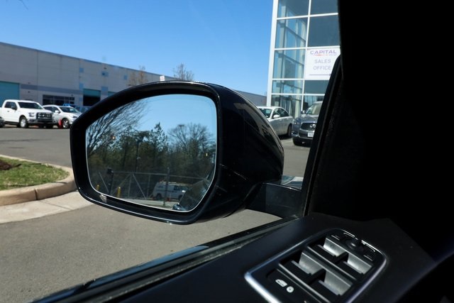 Vehicle image 54 of 78