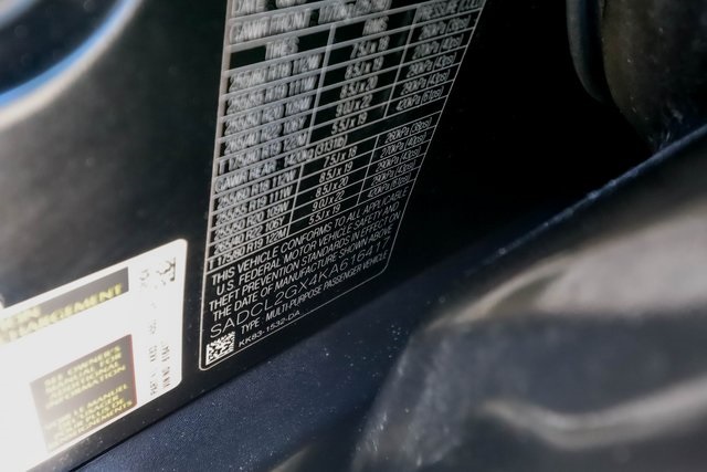 Vehicle image 32 of 78