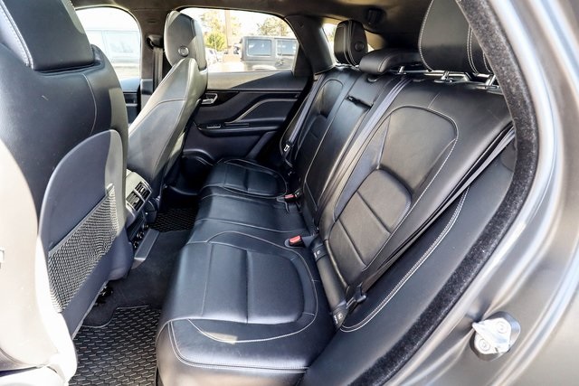 Vehicle image 37 of 78