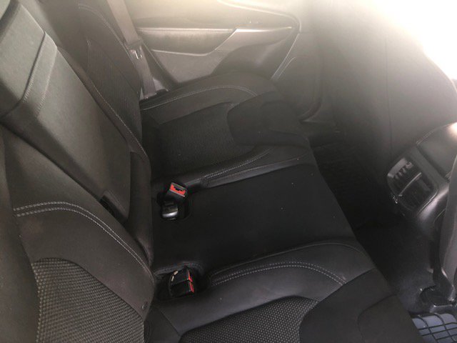 Vehicle image 14 of 32