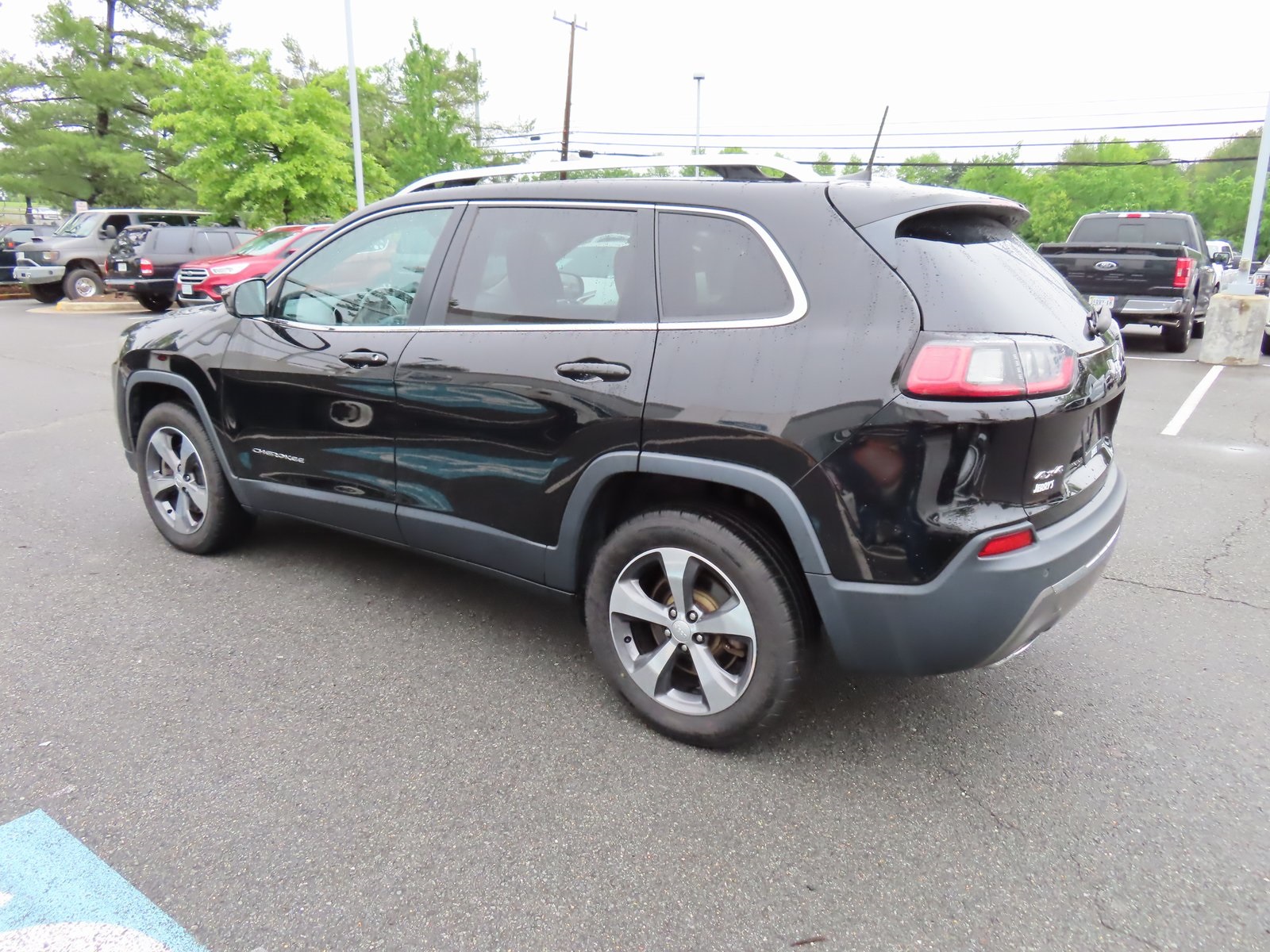 Vehicle image 7 of 36