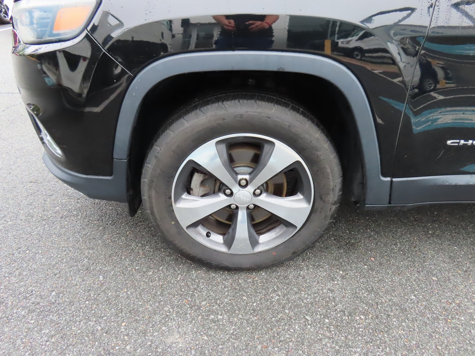 Vehicle image 12 of 36