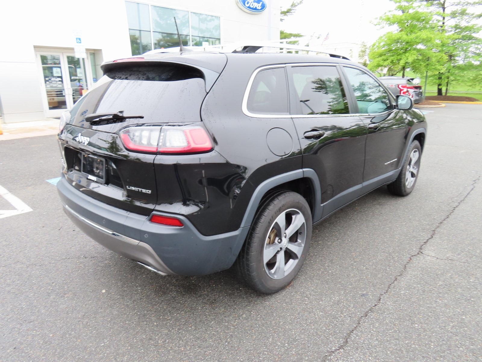 Vehicle image 5 of 36