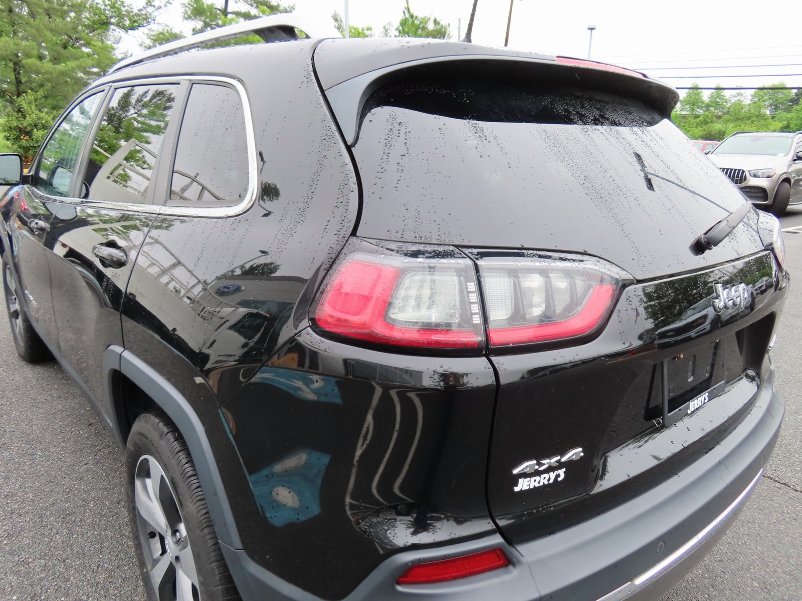 Vehicle image 8 of 36