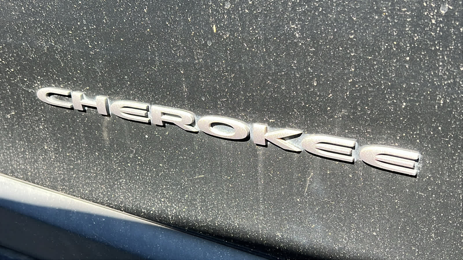 Vehicle image 10 of 21