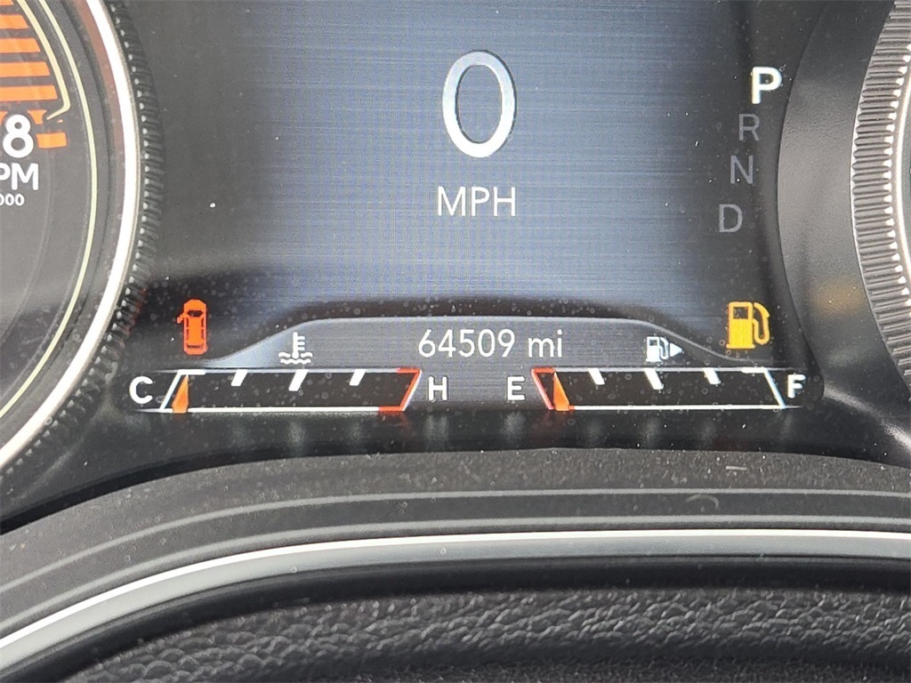 Vehicle image 26 of 39