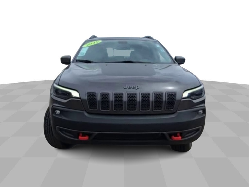 Vehicle image 3 of 39