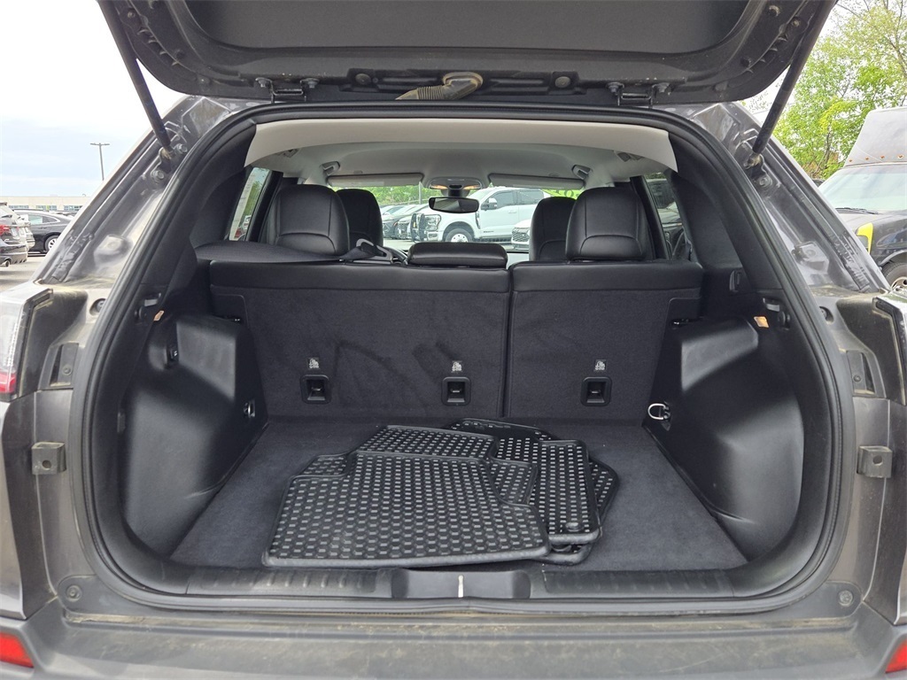 Vehicle image 12 of 39