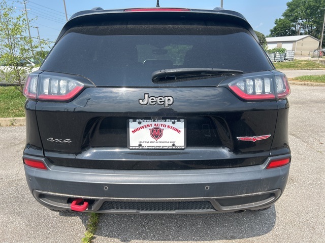 Vehicle image 6 of 33