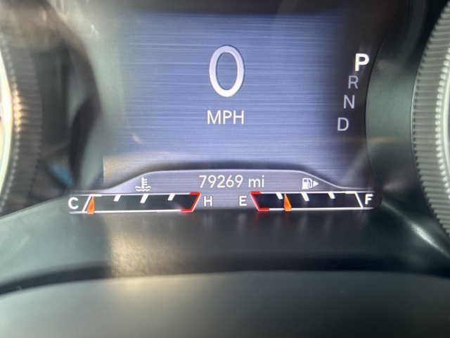 Vehicle image 22 of 33