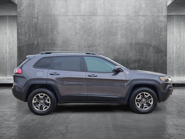 Vehicle image 4 of 26