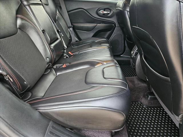 Vehicle image 20 of 26