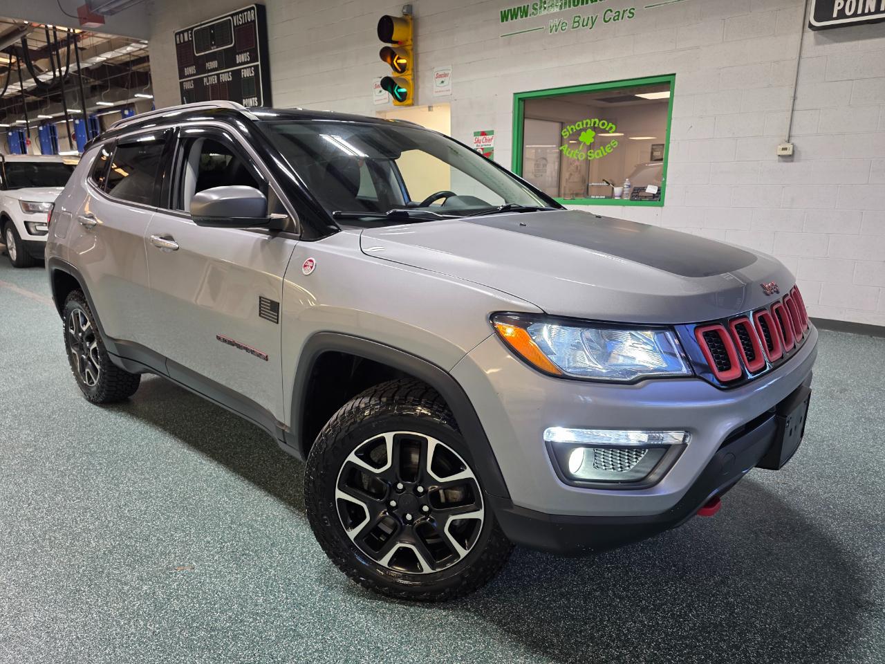 2019 Jeep Compass Trailhawk Image 2 of 43
