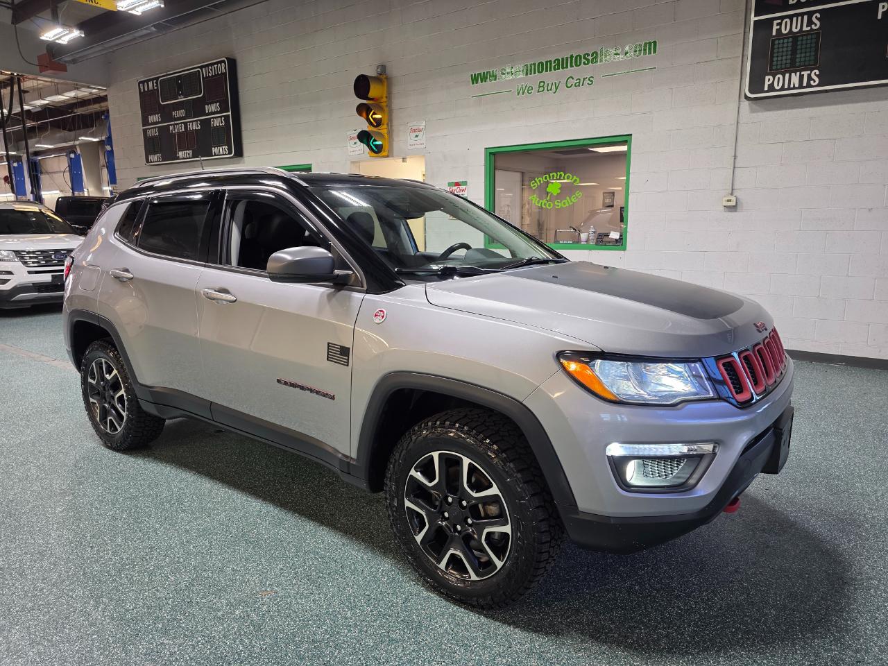 2019 Jeep Compass Trailhawk Image 3 of 43