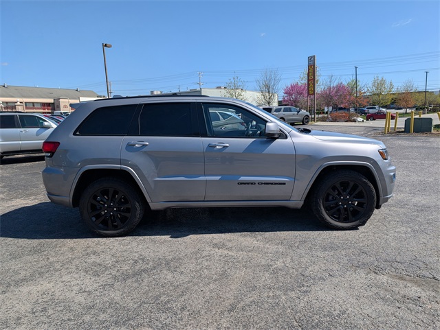 Vehicle image 5 of 35