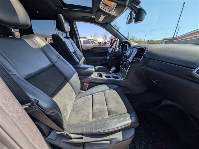 Vehicle image 11 of 35