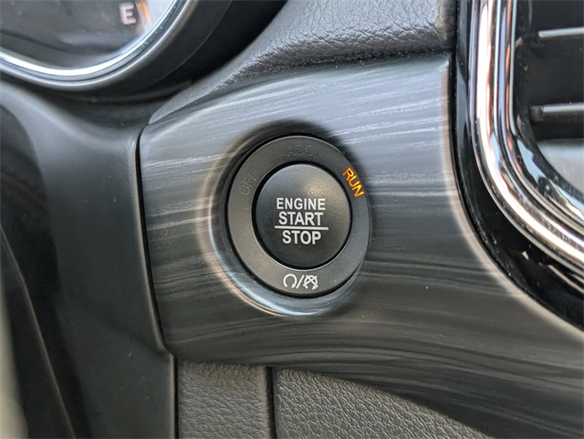 Vehicle image 26 of 35