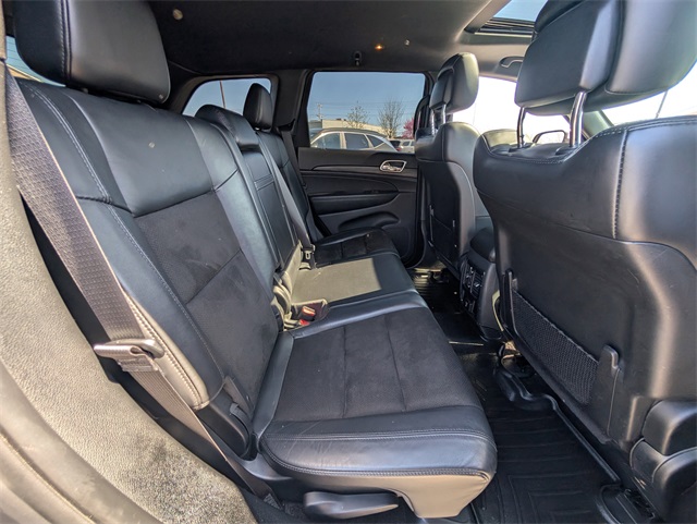 Vehicle image 12 of 35
