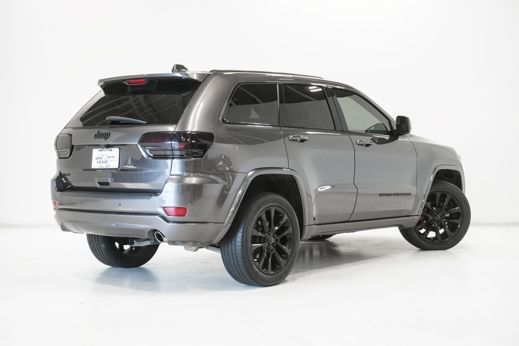 Vehicle image 5 of 30