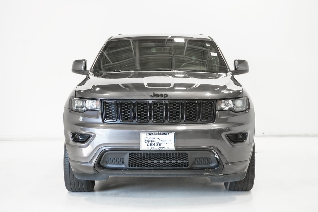 Vehicle image 3 of 30