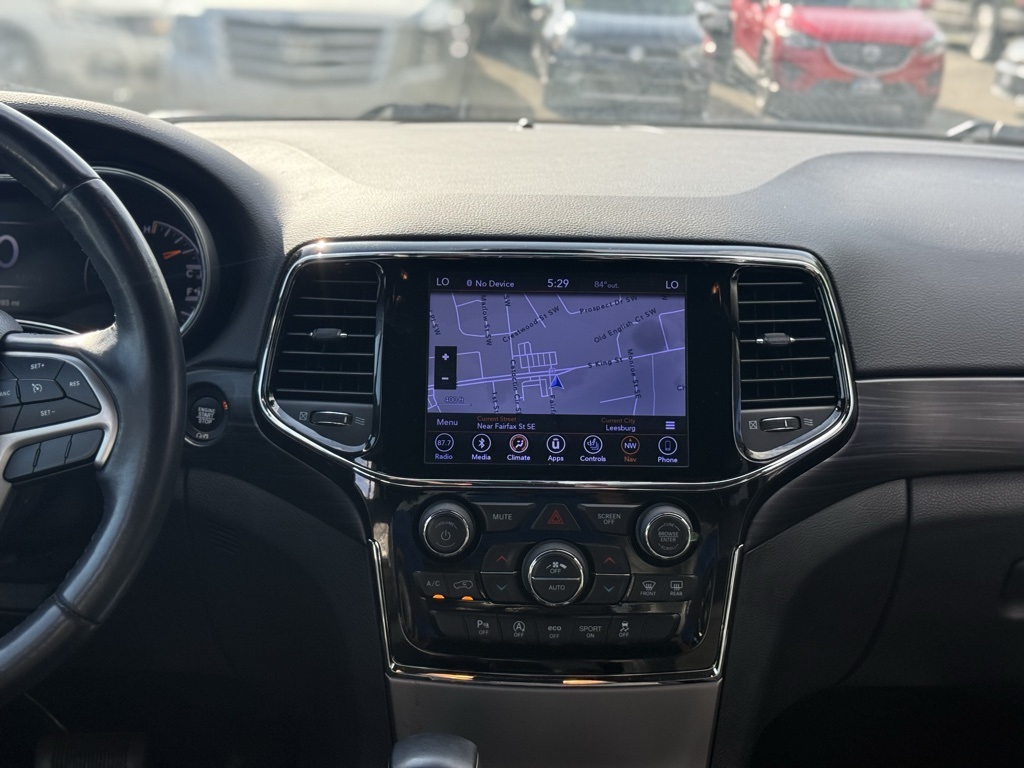 Vehicle image 15 of 24