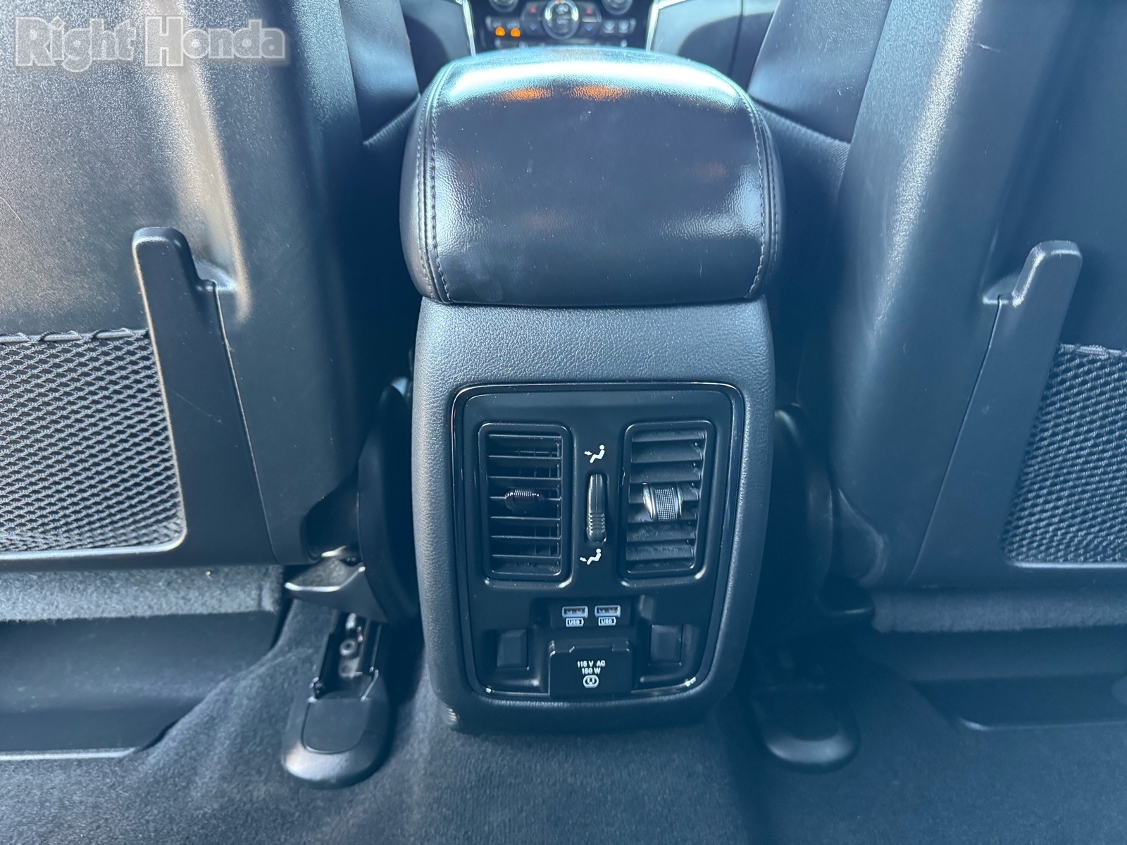 Vehicle image 27 of 31