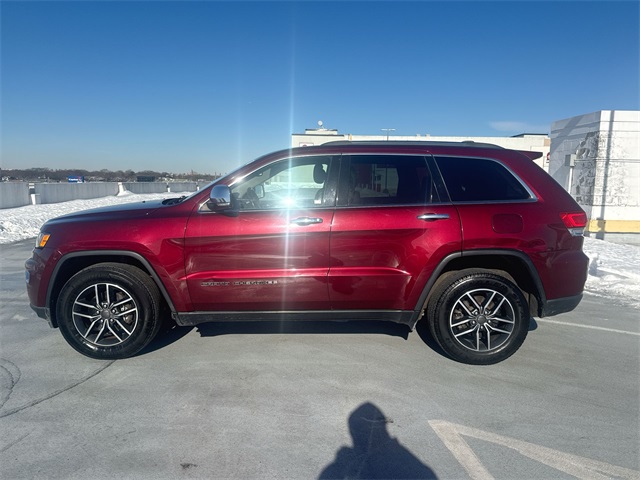 2019 Jeep Grand Cherokee Limited Image 9 of 25