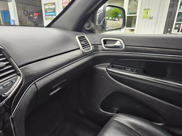 Vehicle image 38 of 91